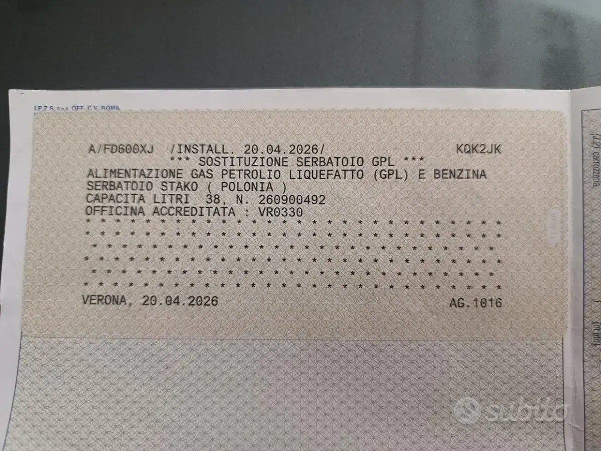 Usata Lancia Ypsilon Gold 69 CV (50 kW) 2016 Grigio Utilitaria