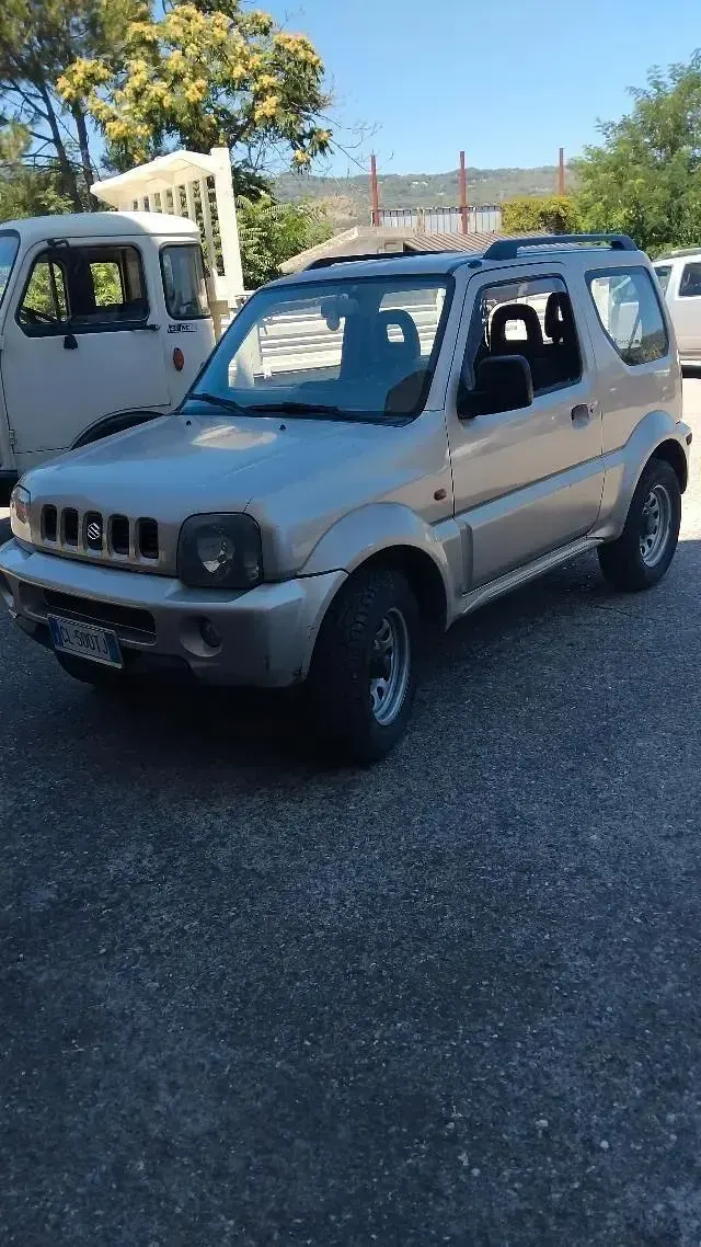 Usata Suzuki Jimny 82 CV (60 kW) 2004 SUV
