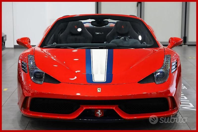 Usata Ferrari 458 600 CV (441 kW) 2015 Rosso Cabrio