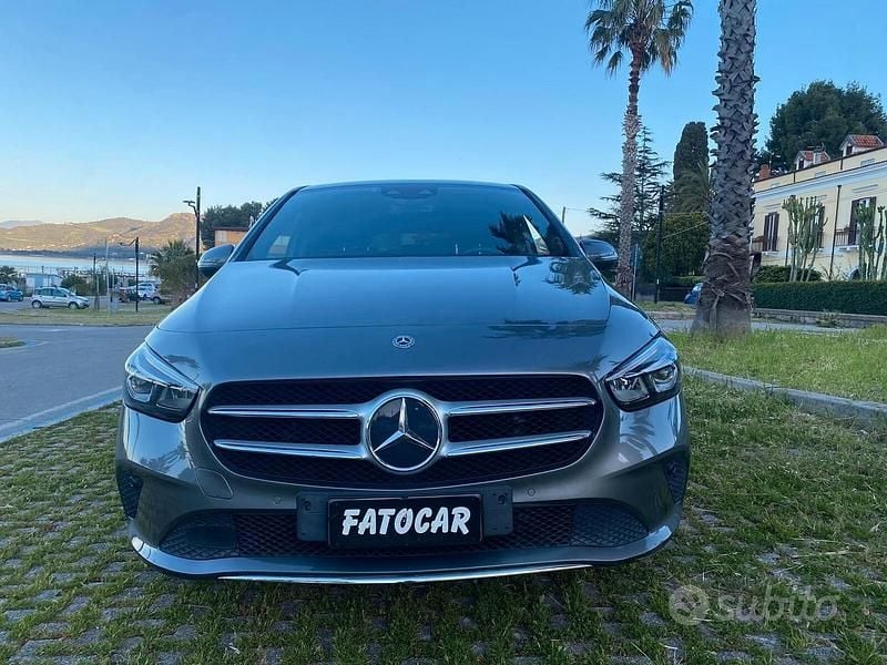 Usata Mercedes B180 Executive 116 CV (85 kW) 2020 Grigio Monovolume