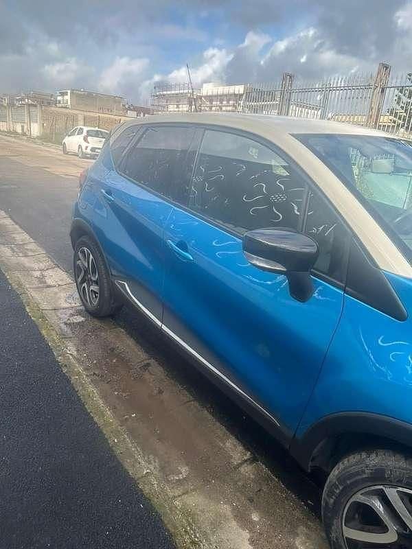 Usata Renault Captur 90 CV (66 kW) 2013 SUV