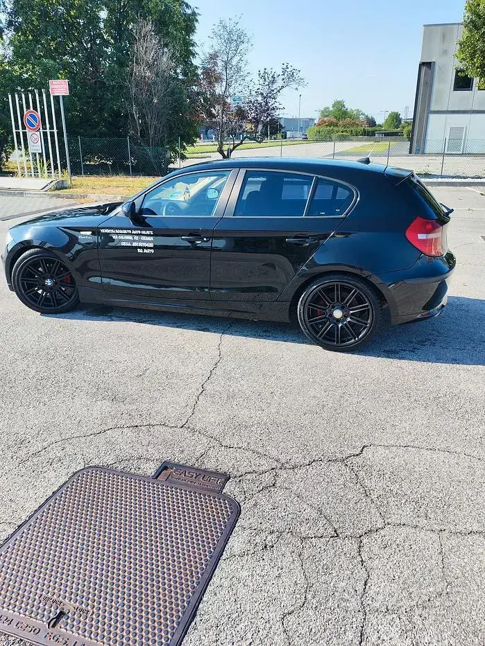Usata BMW 118 143 CV (105 kW) 2007 Nero Utilitaria