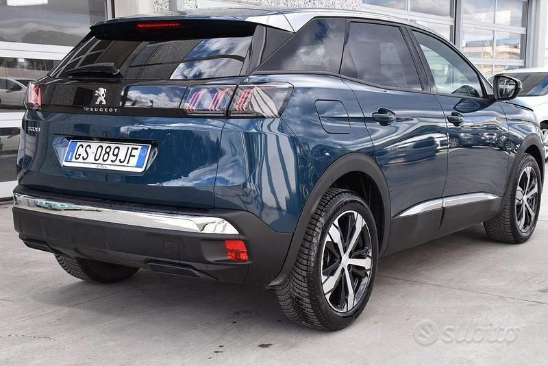 Usata Peugeot 3008 Allure 131 CV (96 kW) 2023 Blu SUV