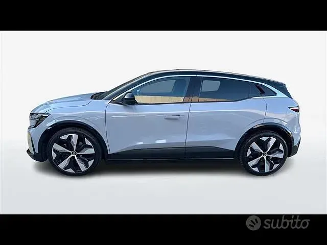 Usata Renault Megane E-Tech Techno 55 kW (75 CV) 2023 Grigio Berlina