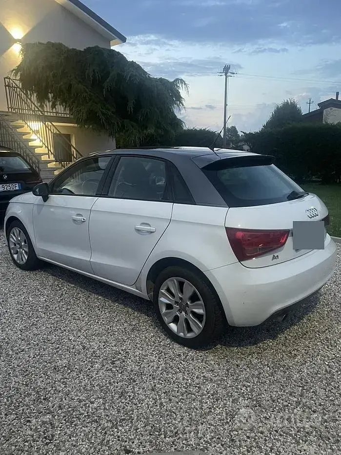 Usata Audi A1 Sportback 105 CV (77 kW) 2014 Bianco Utilitaria