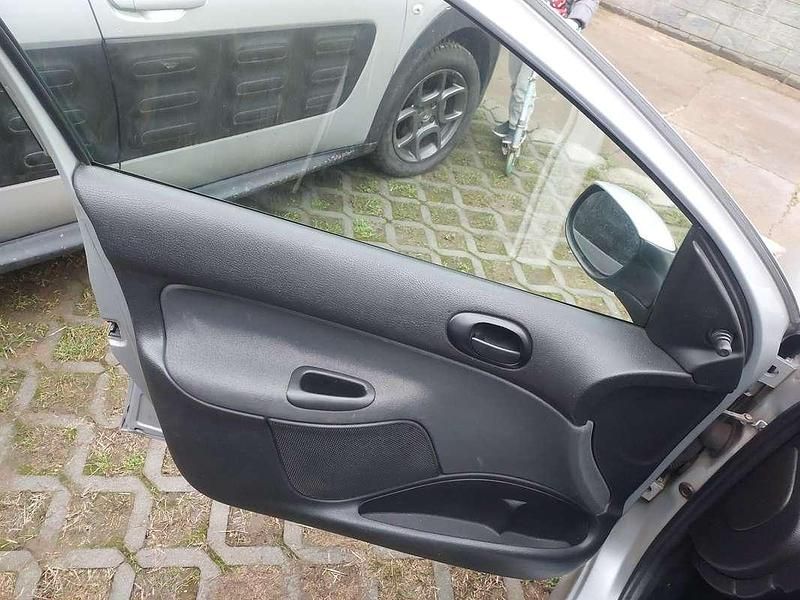 Usata Peugeot 206 75 CV (55 kW) 2009 Berlina