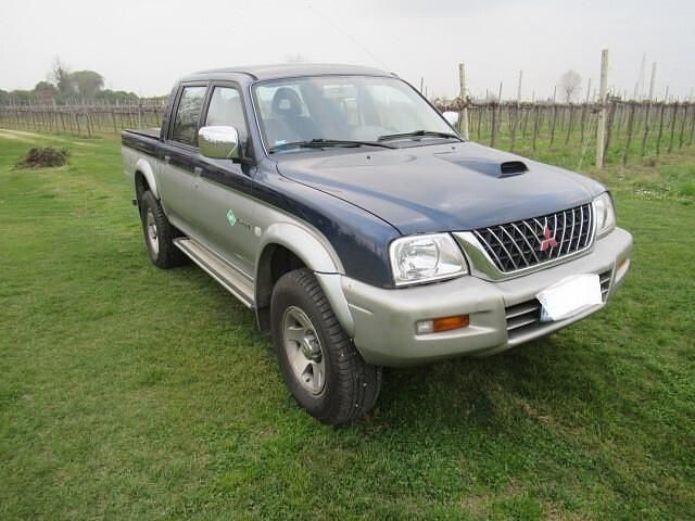 Usata Mitsubishi L200 99 CV (72 kW) 2001 Blu Pick-up