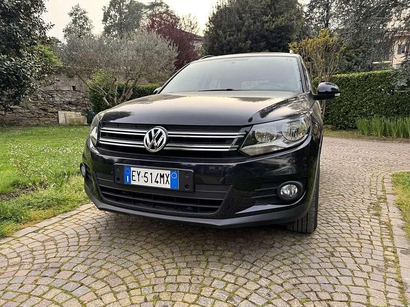 Usado VW Tiguan Trendline 110 CV (80 kW) 2015 Negro SUV
