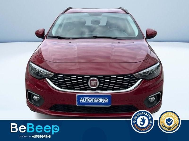 Usata Fiat Tipo Lounge 120 CV (88 kW) 2019 Bordeaux metallizzato Station wagon