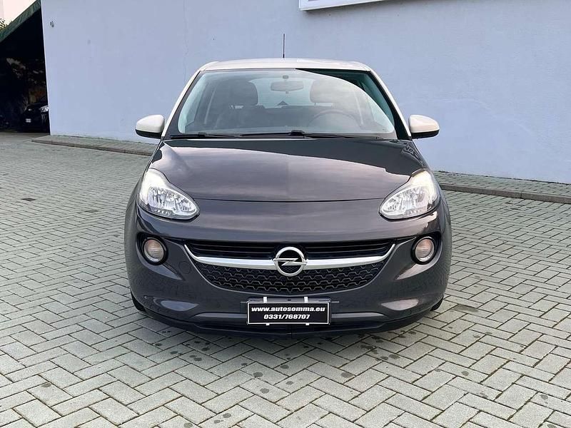 Usata Opel Adam Slam 69 CV (50 kW) 2015 Grigio metal. / tetto bianco Utilitaria