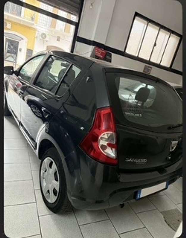 Usata Dacia Sandero 75 CV (55 kW) 2008 Berlina