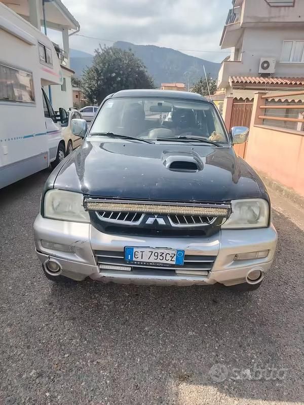 Usata Mitsubishi L200 2005 Nero Pick-up