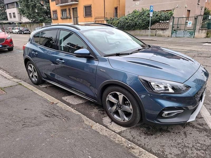 Usata Ford Focus Active 125 CV (91 kW) 2021 Blu/azzurro