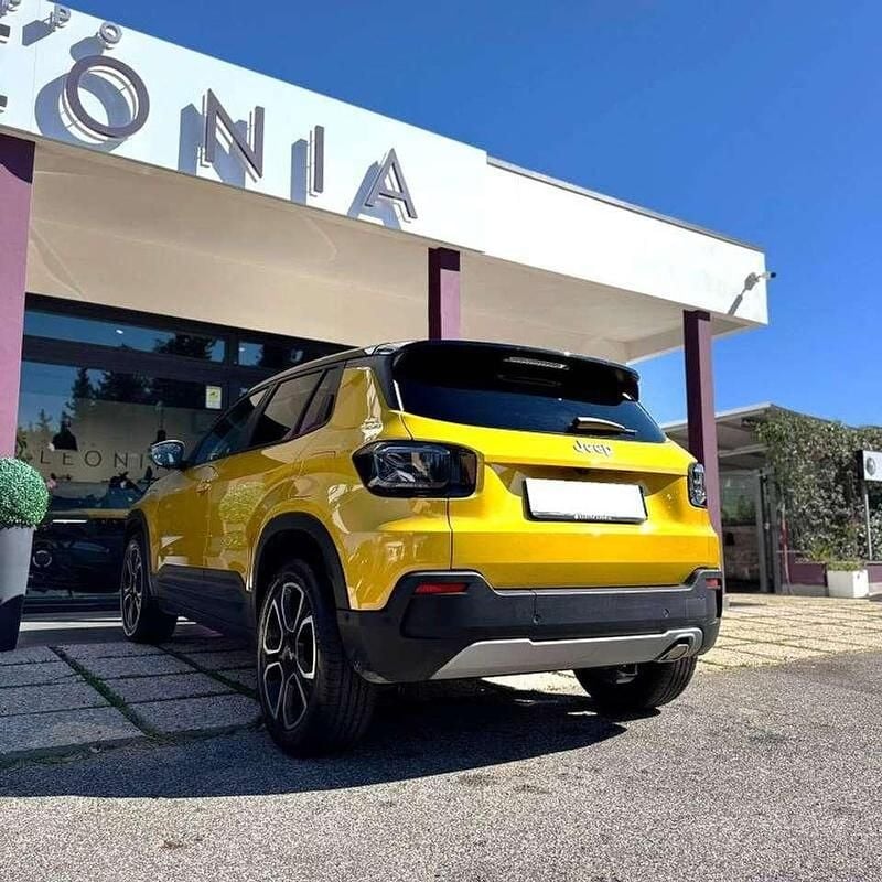 Usata Jeep Avenger Summit 101 CV (74 kW) 2023 Oro SUV