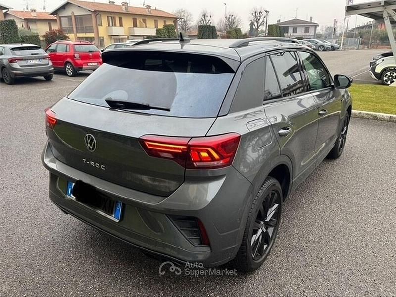 Usata VW T-Roc R-line 110 CV (80 kW) 2022 Nero SUV