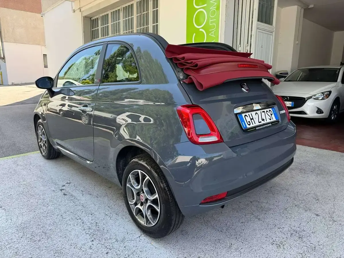 Usata Fiat 500 69 CV (50 kW) 2022 Grigio Cabrio