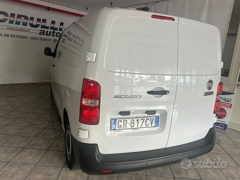 Usata Fiat Scudo Business 145 CV (106 kW) 2023 Bianco pastello Furgone