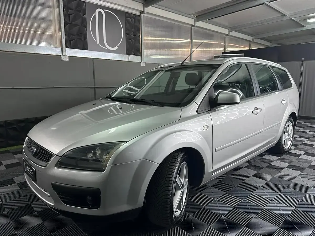 Usata Ford Focus S 90 CV (66 kW) 2007 Argento Station wagon