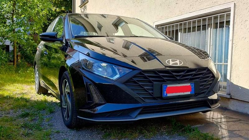Usata Hyundai i20 95 CV (69 kW) 2024 Nero Utilitaria