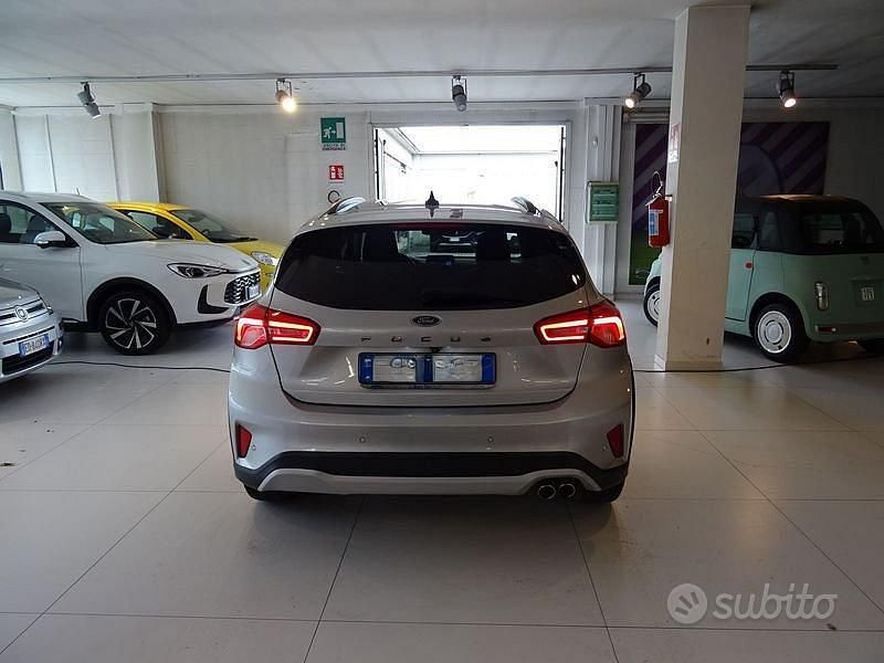 Usata Ford Focus Active 120 CV (88 kW) 2019 Grigio Berlina