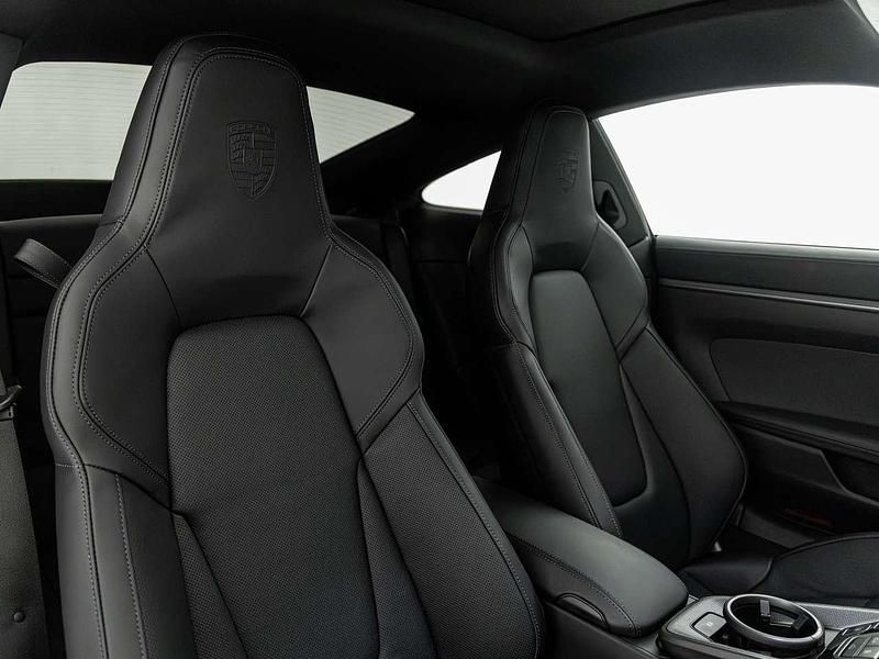 Nuova Porsche 911 Carrera 4S 581 CV (427 kW) 2026 Oak green neo metallizzato