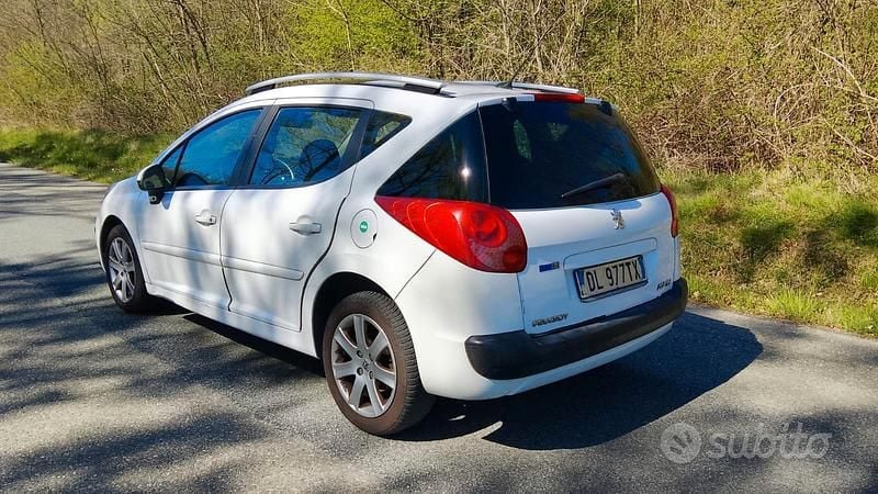 Usata Peugeot 207 120 CV (88 kW) 2008 Bianco Station wagon