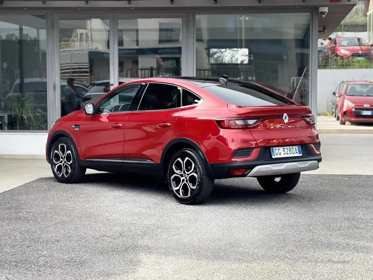 Usata Renault Arkana 140 CV (102 kW) 2021 Rosso SUV