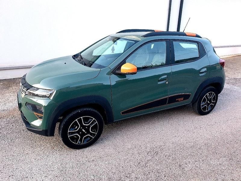 Usata 2023 Dacia Spring Due volumi | 7800 € (Super prezzo) - Immagine 1/4