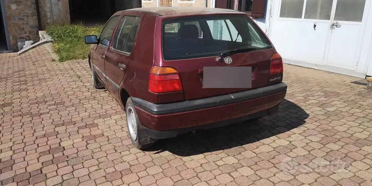 Usata VW Golf III 54 CV (39 kW) 1992 Marrone Utilitaria