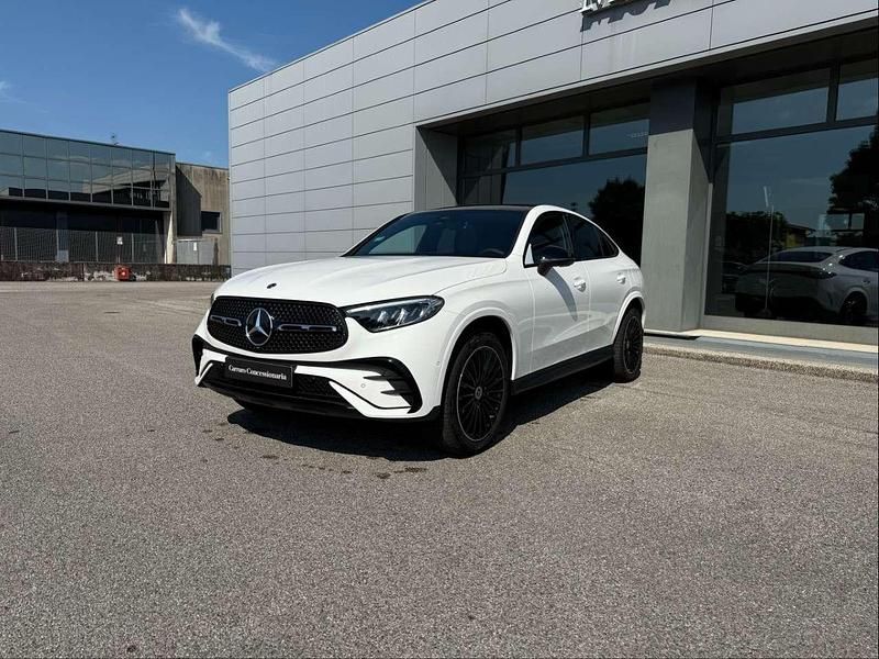 Nuova Mercedes GLC300 197 CV (144 kW) 2026 Bianco polare Coupé