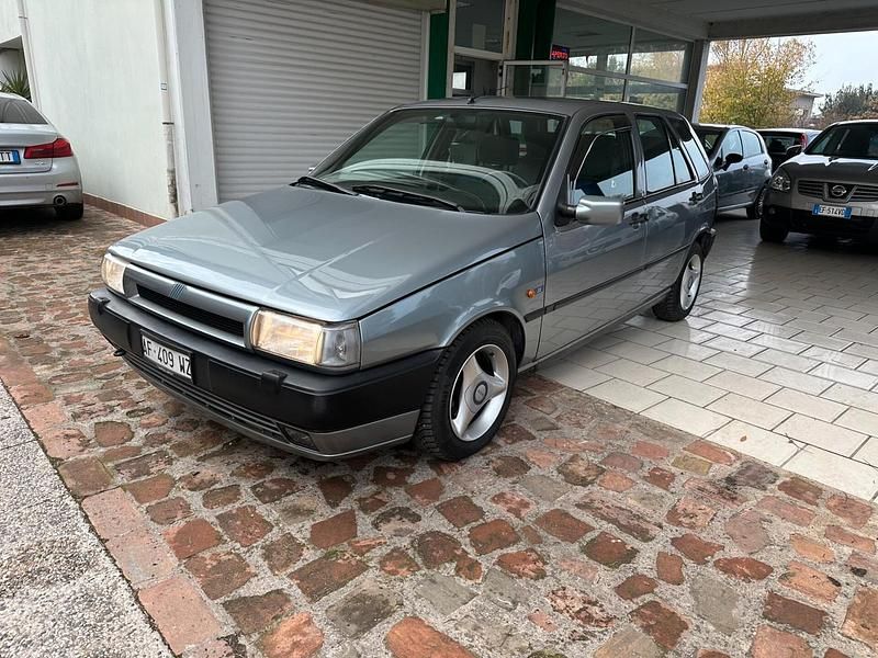 Usata Fiat Tipo 69 CV (50 kW) 1995 Grigio Berlina