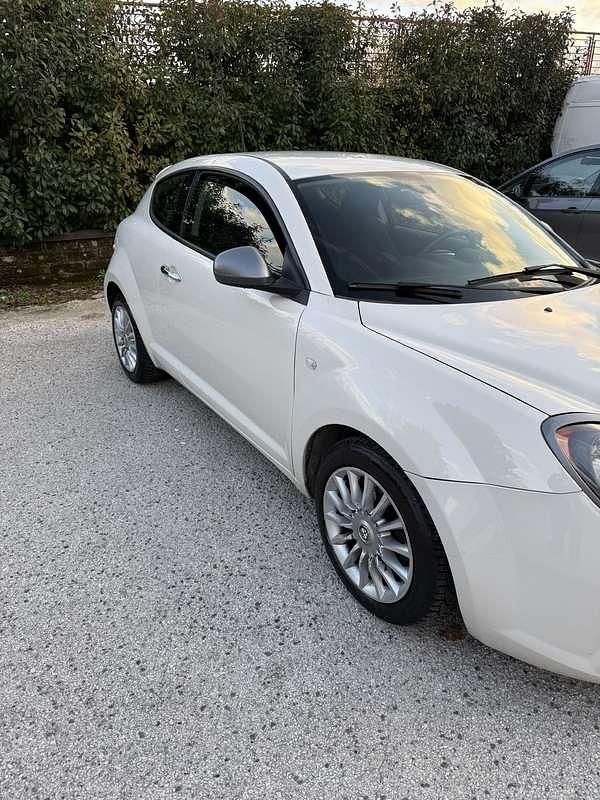 Usata Alfa Romeo MiTo Progression 84 CV (61 kW) 2014 Bianco Utilitaria