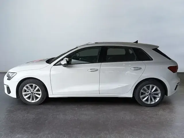 Usata Audi A3 Business 110 CV (80 kW) 2023 Bianco Berlina