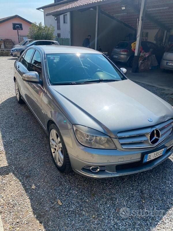 Grigio Usata 2008 Mercedes C220 Berlina | 2200 € (Super prezzo) - Immagine 1/4