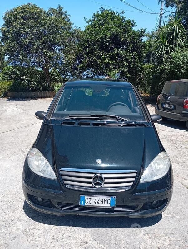Nero Usata 2006 Mercedes A200 Monovolume | 1500 € (Buon prezzo) - Immagine 1/4