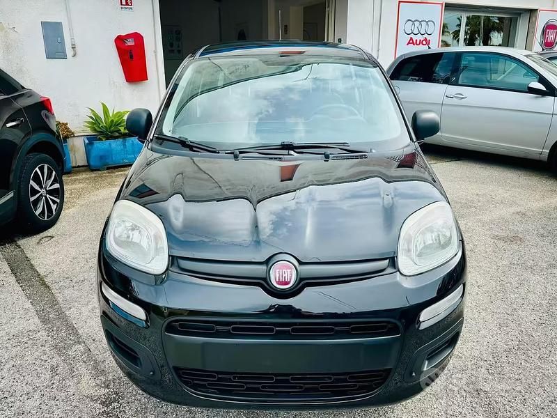 Usata Fiat Panda Pop 69 CV (50 kW) 2012 Nero Utilitaria