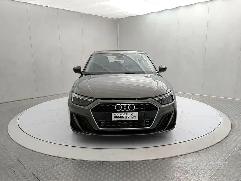 Usata Audi A1 S-Line 116 CV (85 kW) 2025 Grigio SUV