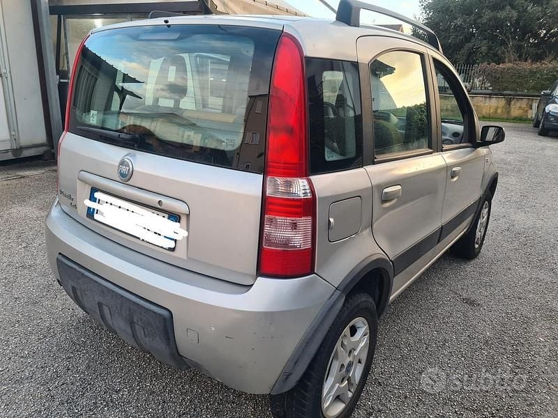 Usata Fiat Panda 4x4 Climbing 60 CV (44 kW) 2006 Utilitaria