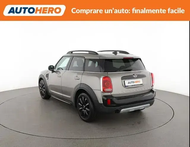 Usata Mini One Countryman 102 CV (75 kW) 2019 Argento SUV