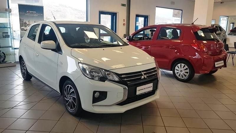 Usata Mitsubishi Space Star 80 CV (58 kW) 2024 Nero Utilitaria