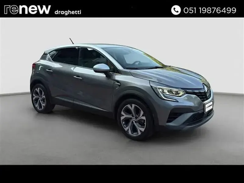 Usata Renault Captur RS Line 160 CV (117 kW) 2022 Grigio scuro SUV
