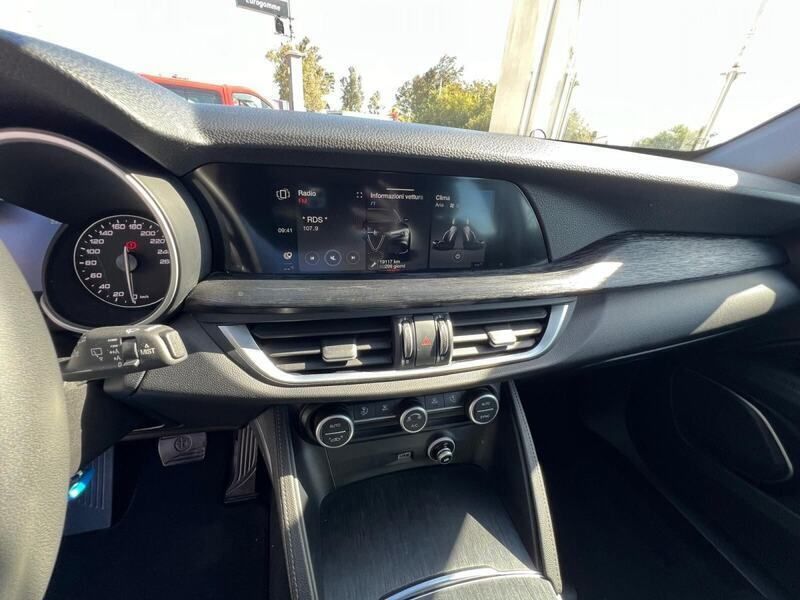 Usata Alfa Romeo Stelvio Business 160 CV (117 kW) 2020 Bianco SUV