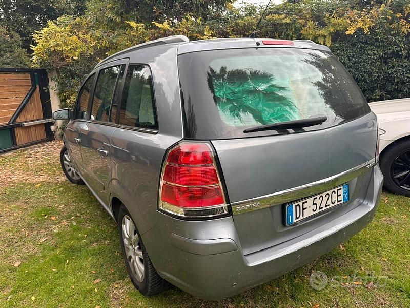 Usata Opel Zafira 2006 Monovolume