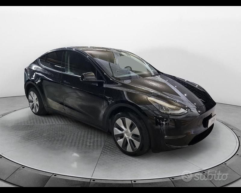Usata Tesla Model Y 378 kW (514 CV) 2023 Nero SUV