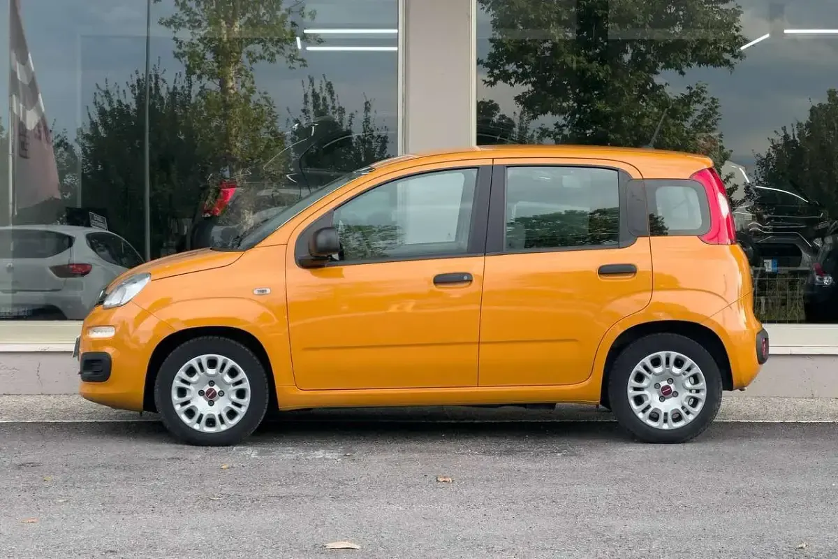 Usata Fiat Panda City Life 70 CV (51 kW) 2021 Arancione Utilitaria