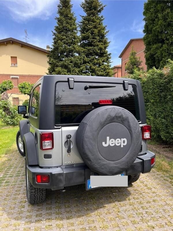 Usata Jeep Wrangler Sport 200 CV (147 kW) 2015 Argento SUV