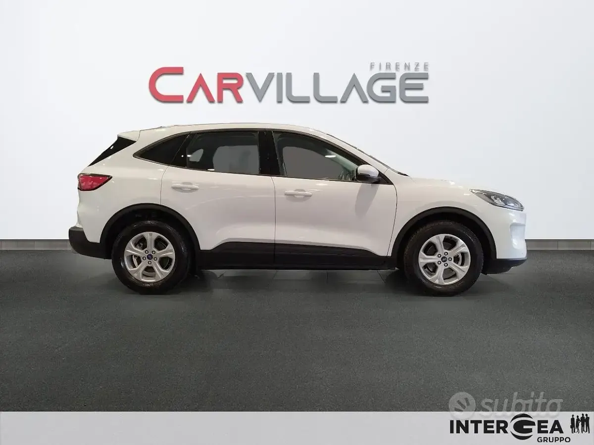 Usata Ford Kuga 120 CV (88 kW) 2021 Bianco SUV