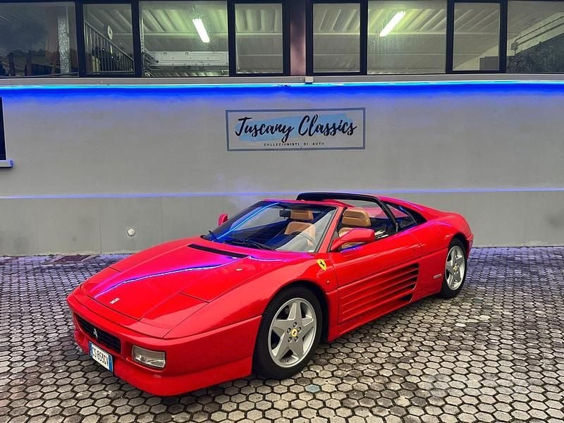 Usata Ferrari 348 300 CV (220 kW) 1992 Rosso Cabrio