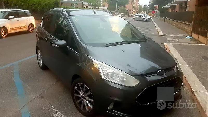 Usata Ford B-MAX Titanium 95 CV (69 kW) 2017 Grigio Monovolume