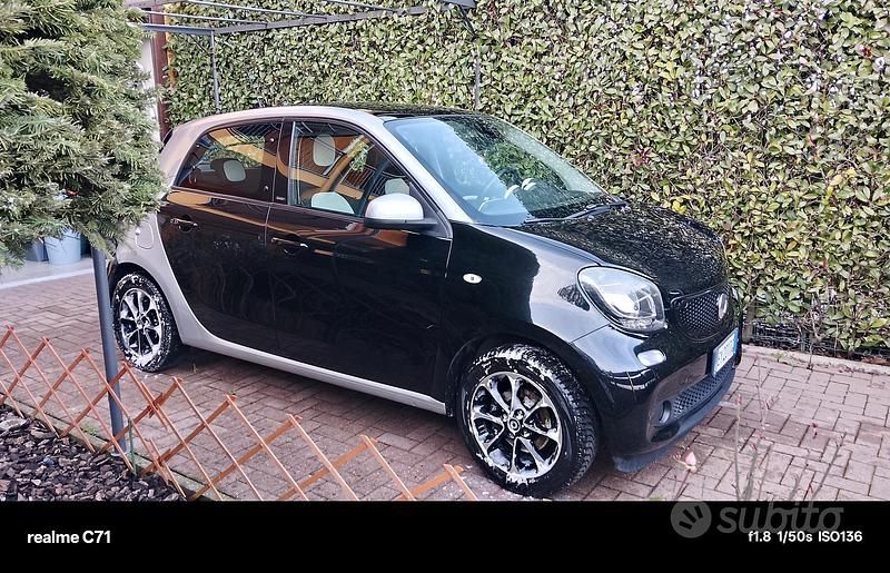 Usata Smart ForFour Passion 2015 Nero Utilitaria